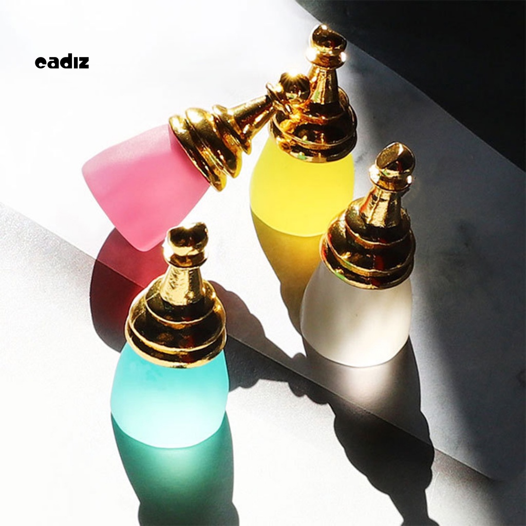 Giá Đỡ Trưng Bày Móng Tay Giả Từ Tính Màu Trơn Tiện Dụng