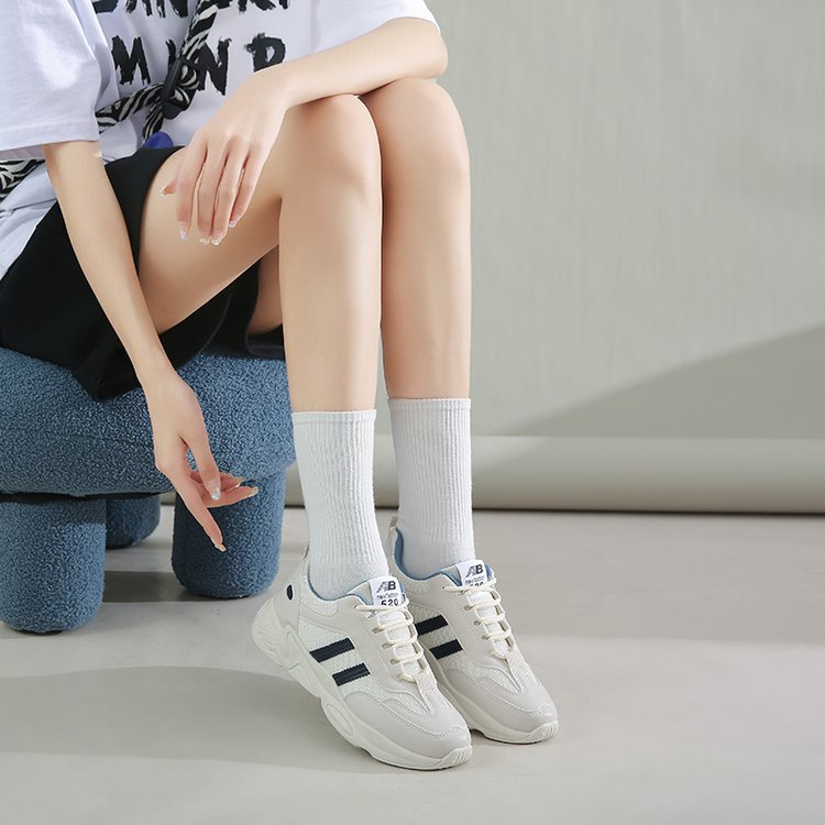 Giày Thể Thao Đế Bằng Phối Lưới Thoáng Khí Thoải Mái Cho Nữ