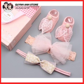 Hộp giày vải, băng đô cho bé gái