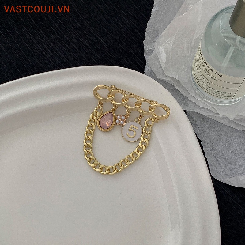 Ghim Cài Áo Hình Hoa Trà Đính Ngọc Trai Lớn Chống Ánh Sáng Cho Nữ