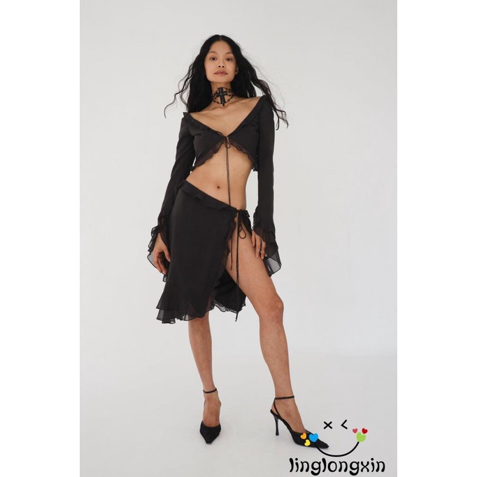Set Áo Crop Top 2 Dây + Chân Váy Lưng Thấp Xẻ Tà Gợi Cảm
