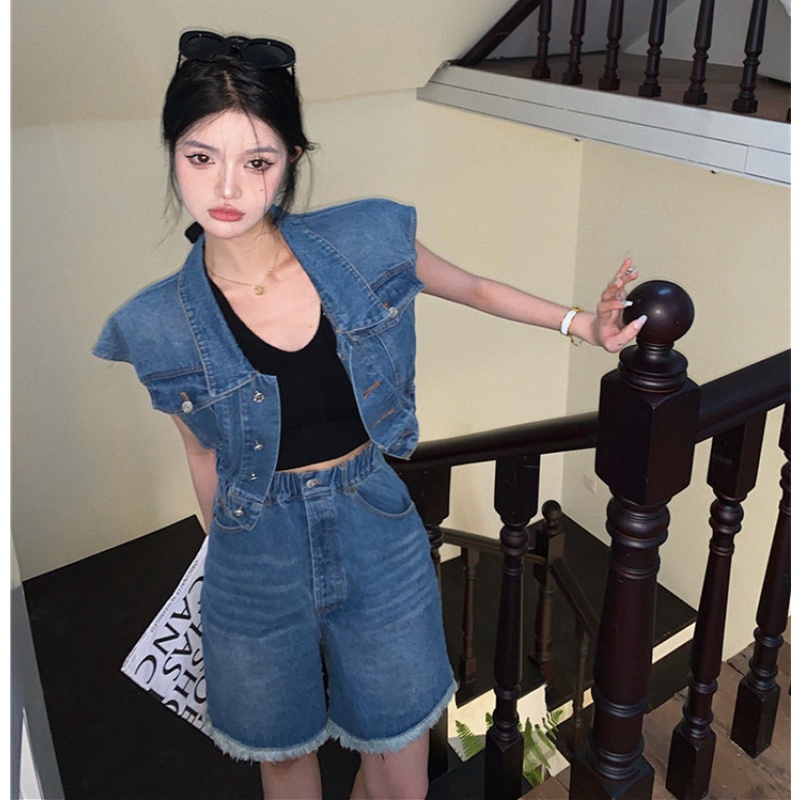 Áo Thun Sát Nách Dáng Rộng Phối Túi Cá Tính Trẻ Trung