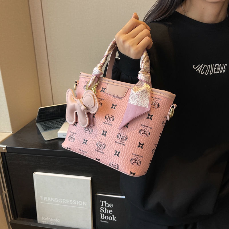 Túi Xách Da Pu Phối Khăn Lụa Thời Trang Cho Nữ