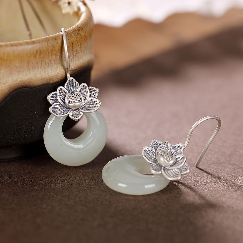Mới trong phong cách cổ điển ngọc bích hotan tự nhiên vòng hoa tai hoa sen cổ điển cho phụ nữ món quà trang sức bạc 925 quyến rũ