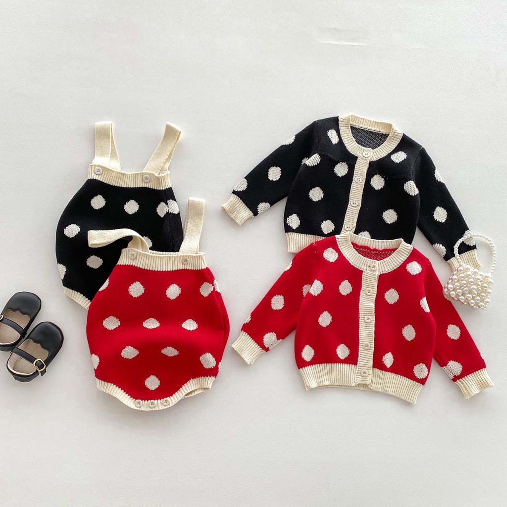 Mới mùa thu đông polka dot dệt kim cardigan + đan sling jumpsuit baby girl outing warm suit