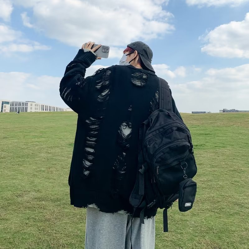 Áo Sweater Rách Dáng Rộng Phong Cách Đường Phố Nhật Bản Thời Trang Thu Đông Dành Cho Nam