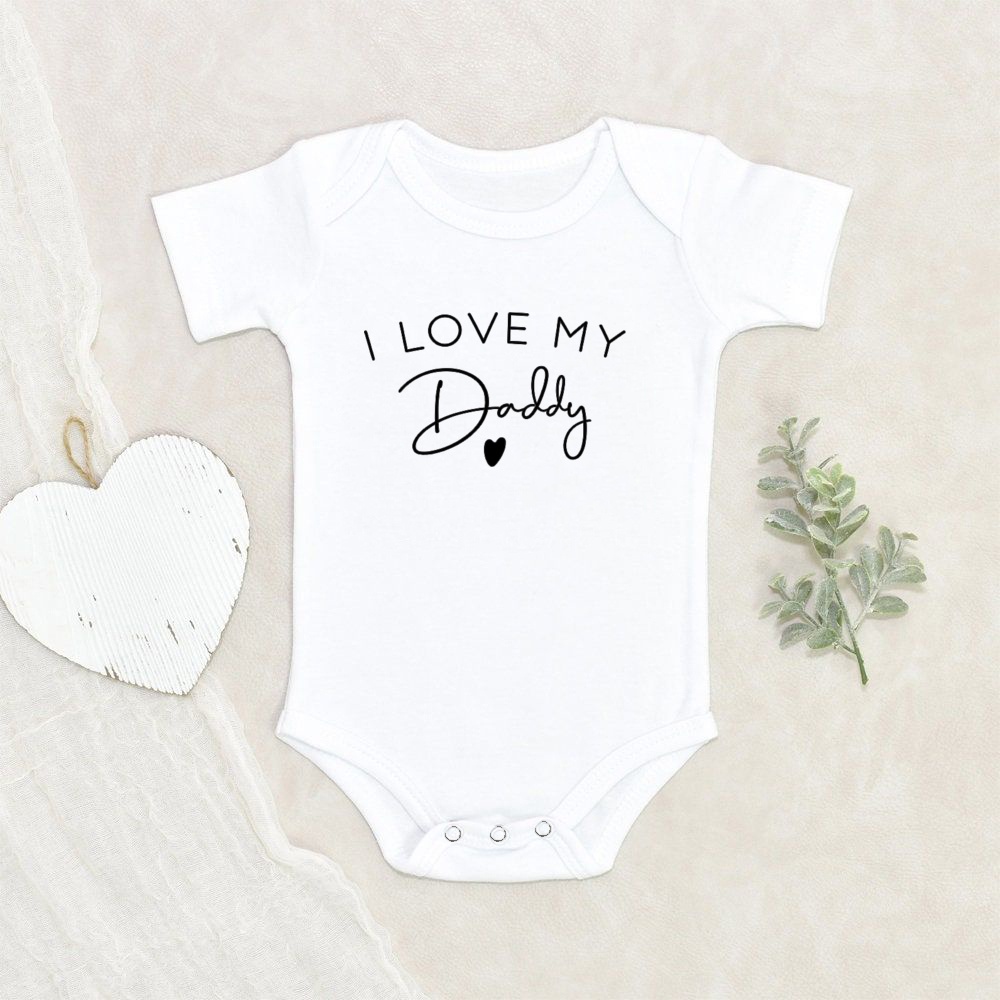 Áo Liền Quần Màu Trắng In Chữ i love my Dad Cho Bé Sơ Sinh