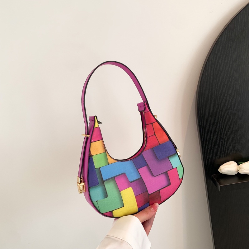 Túi Xách Đeo Chéo Vai Màu Sắc Tương Phản Thời Trang Mùa Xuân 2023