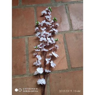 Cành đào giả làm cây