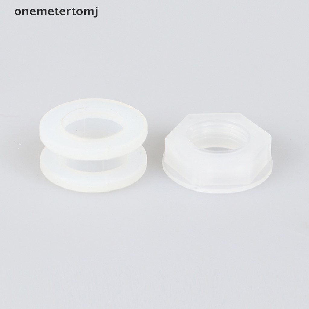 1 Bình Thủy Tinh Đựng Rượu / Nước Uống Có Vòi Rót Tiện Dụng