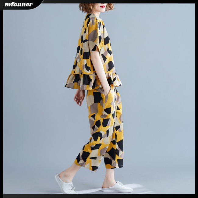 Set Đồ Mùa Hè 2 Món Gồm Áo Thun Tay Cộc + Quần Lửng In Họa Tiết Cho Nữ