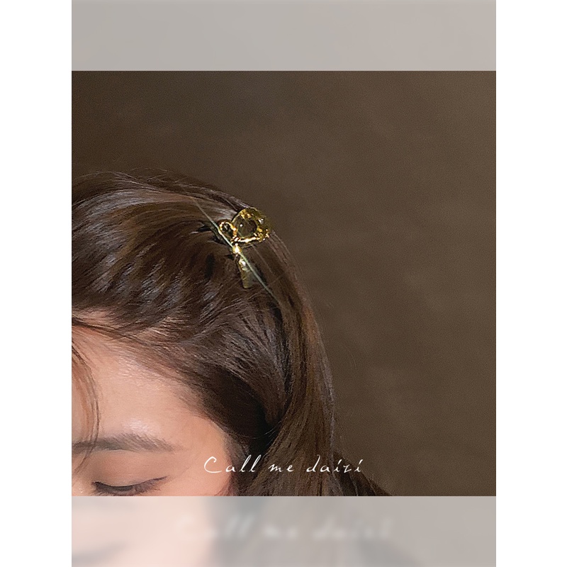 Kẹp Tóc Hình Cá Mập Thiết Kế Nhỏ Nhắn Xinh Xắn Thời Trang Dành Cho Nữ