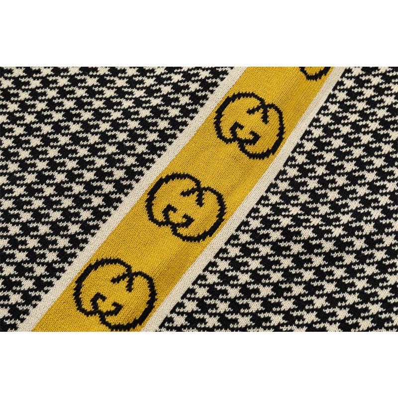 Phụ Kiện Chuyên Dụng Dành Cho Xe Hơi (G) / U. U...* C &amp; Xu Hướng Mới Quần Short Dệt Kim jacquard Thủ Công Thoải Mái Thời Trang Cho Nam Và Nữ Cùng Phong Cách