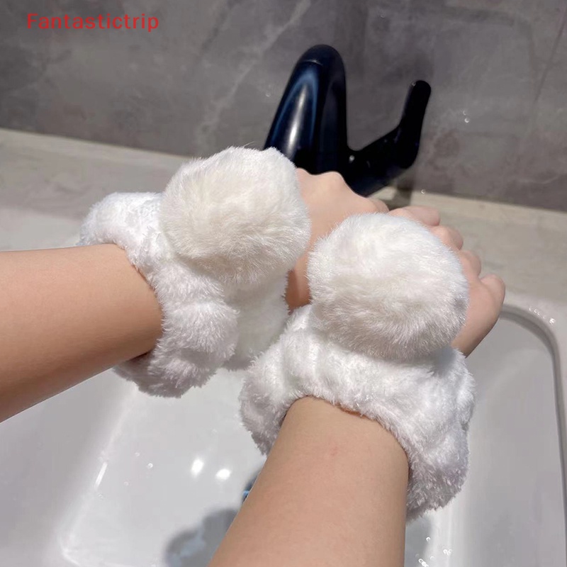 1 Cặp Băng Đeo Cổ Tay Thấm Hút Mồ Hôi Linh Hoạt Họa Tiết Hoạt Hình Dễ Thương Thoải Mái Có Thể Tái Sử Dụng