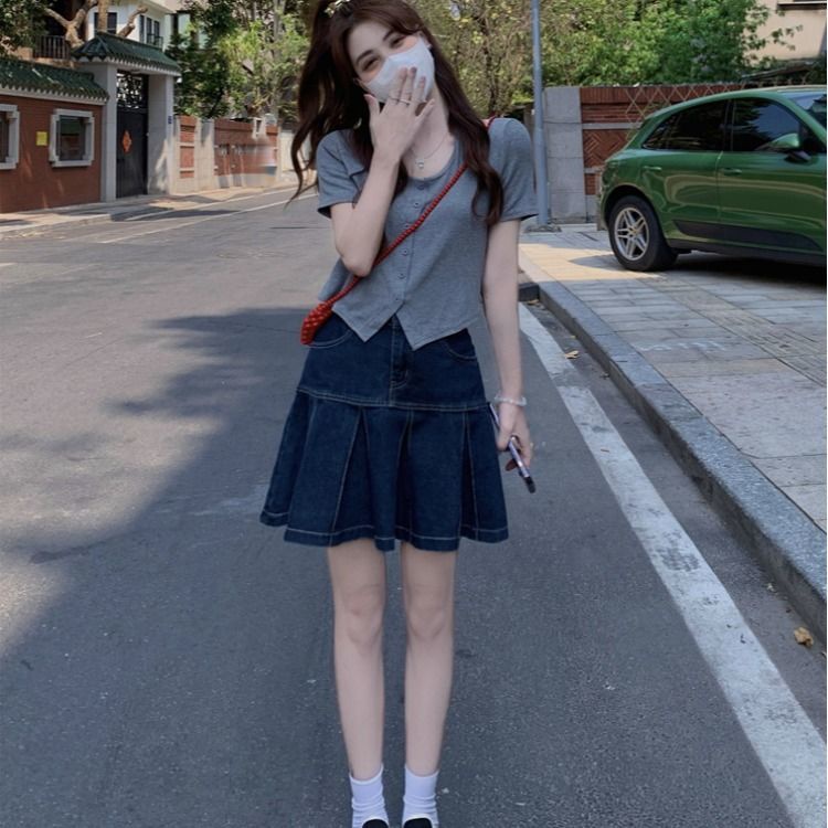 Set Áo Thun Ngắn Tay Và Chân váy jean Thời Trang Mới Cho Nữ