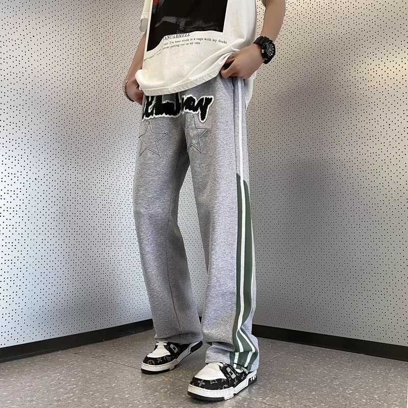 Quần Dài Ống Rộng Màu Đỏ Đen Phong Cách Retro Mỹ Cá Tính Cho Nam