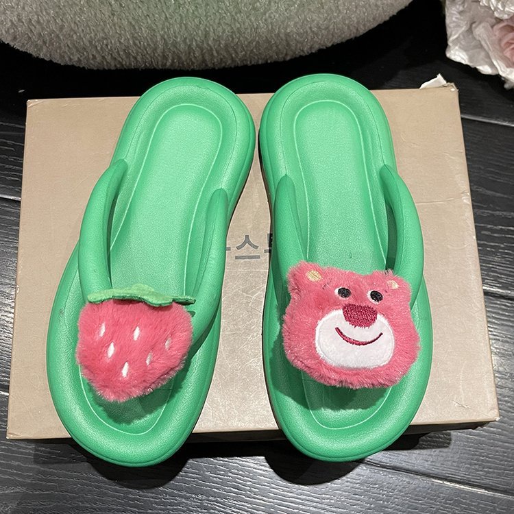 🔥Mẫu Mới🔥 Eva Dép Xỏ Ngón Đi Trong Nhà Đế Dày Họa Tiết Gấu Dâu Tây Hoạt Hình Thời Trang Mùa HèSize 36-41