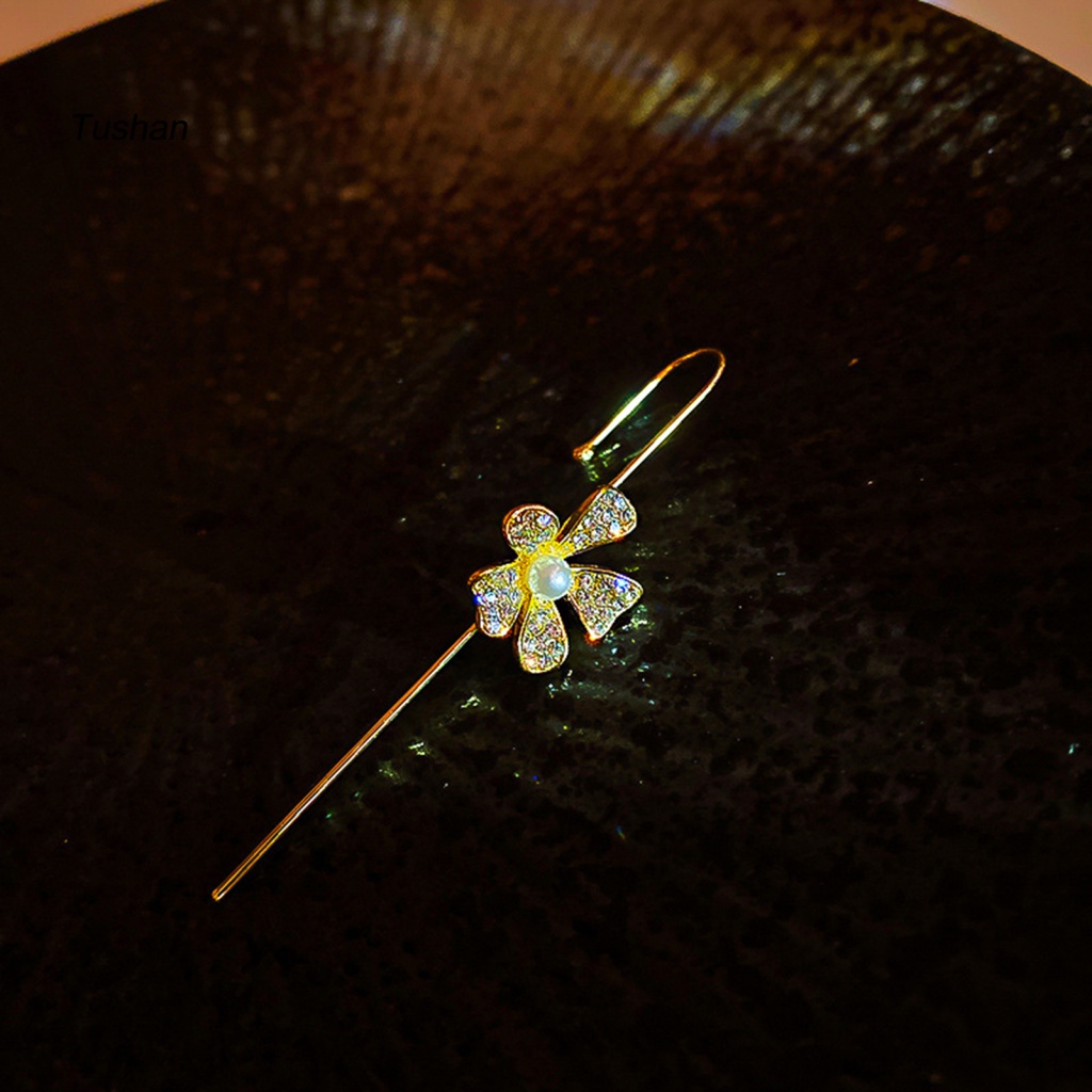 1 Khuyên Vành Tai Họa Tiết Hoa Bướm Đính Đá Thời Trang