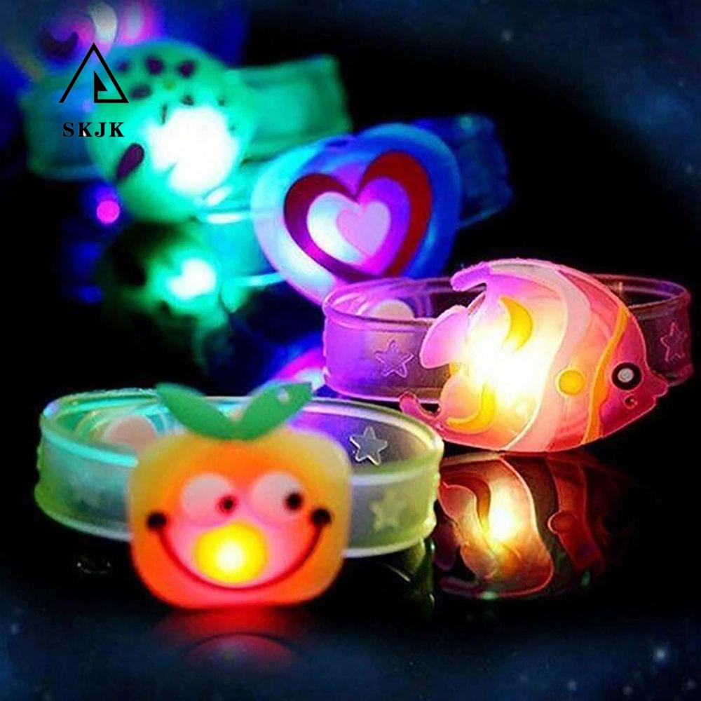 Vòng Tay Đèn LED Bằng PVC Họa Tiết Hoạt Hình Dễ Thương Cho Bé