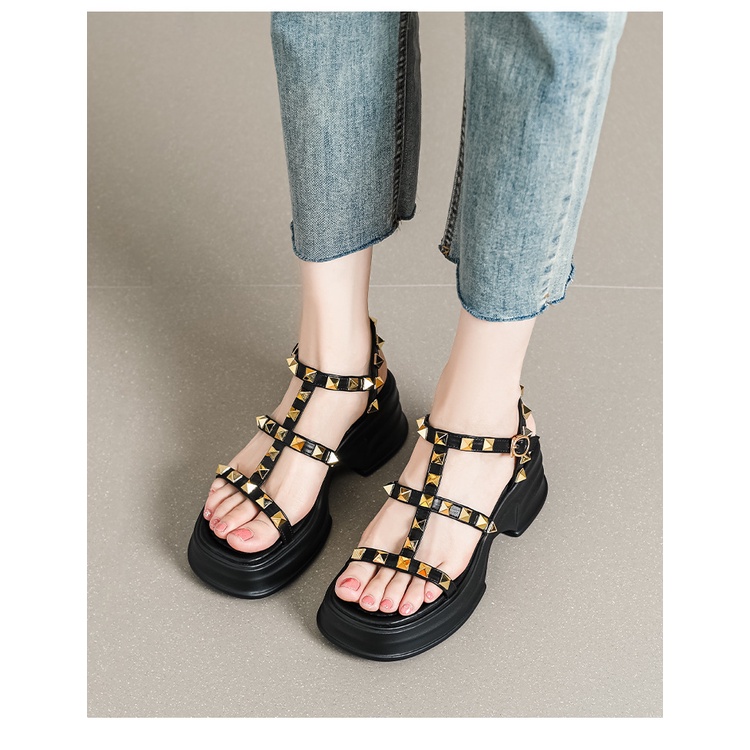 Giày Sandal Đế Xuồng Dày Bằng Da Mềm Thoải Mái Thời Trang Mùa Hè Dành Cho Bạn Nữ