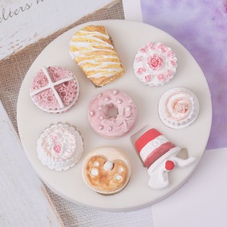 Khuôn Silicone Làm Bánh Donut Tráng Miệng Hình Cola