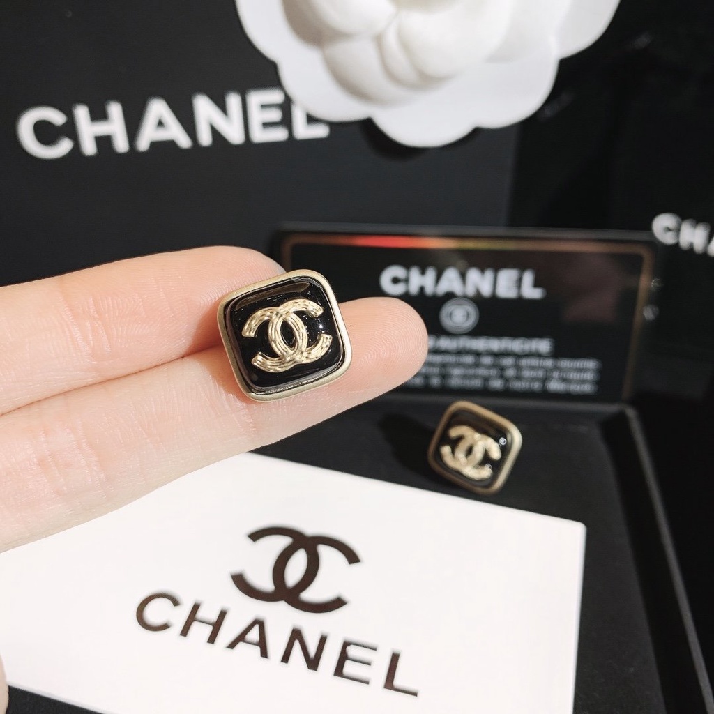 Bông Tai Bằng Thép Titan Chống Thấm Nước Không Gỉ In Logo Thời Trang Cho Nữ