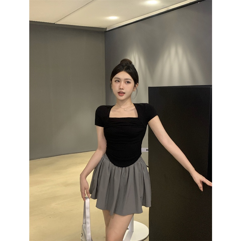 SUXI Set Áo Thun Ngắn Tay Cổ Vuông Và Chân Váy Chữ A Màu Sắc Đơn Giản