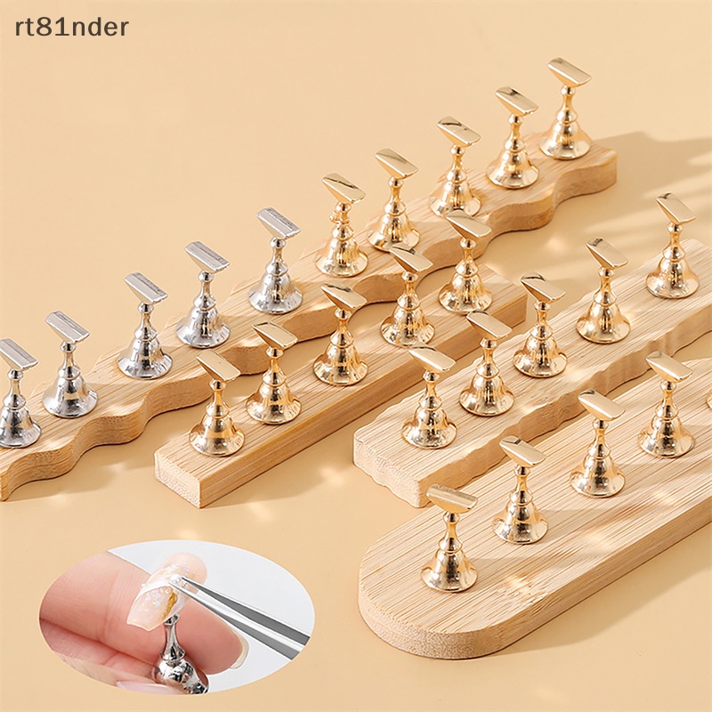 Giá Đỡ Nam Châm Trưng Bày Móng Tay Giả Tiện Lợi