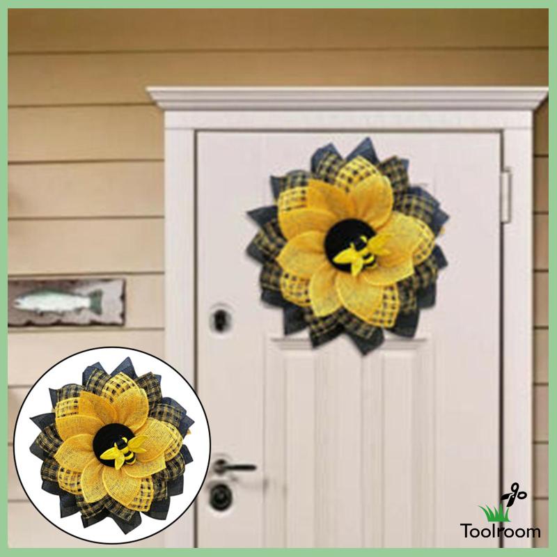 Vòng Hoa Lò Xo Treo Phía Trước Trang Trí Tiệc Cưới