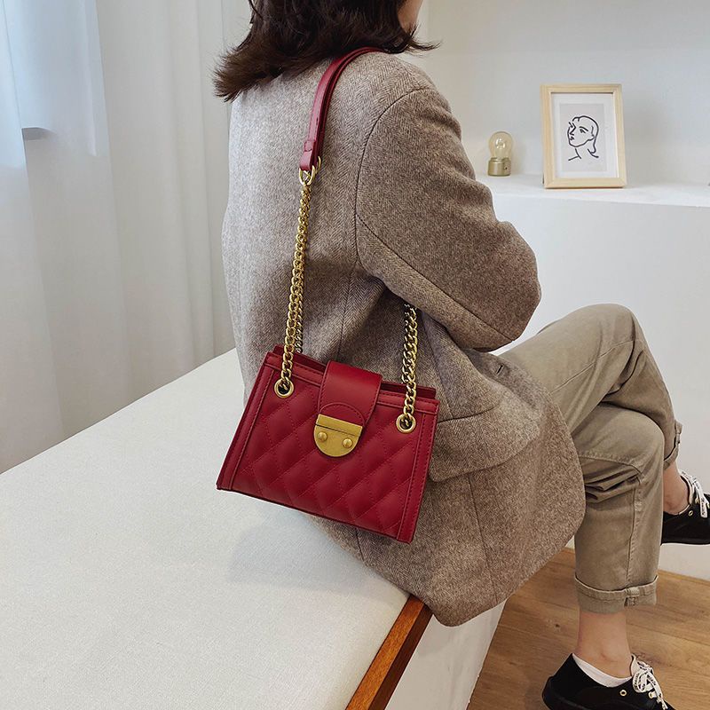 Túi Xách Đeo Vai Màu Đỏ Kích Cỡ Lớn Thời Trang Dành Cho Nữ