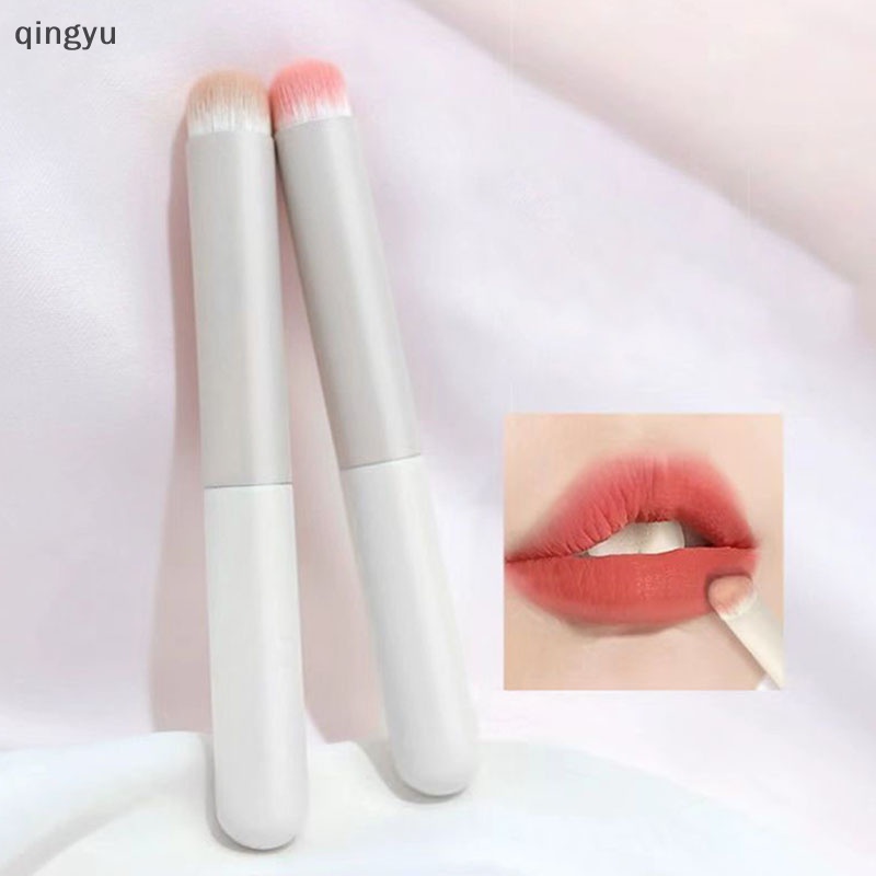 Cọ Trang Điểm Môi Đầu Tròn Mini Không Nhòe Tiện Dụng