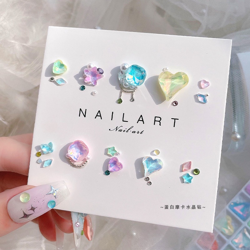 Set 20 Phụ Kiện Trang Trí Móng Tay Hình Vuông / Bướm / Pha Lê Siêu Lấp Lánh DIY