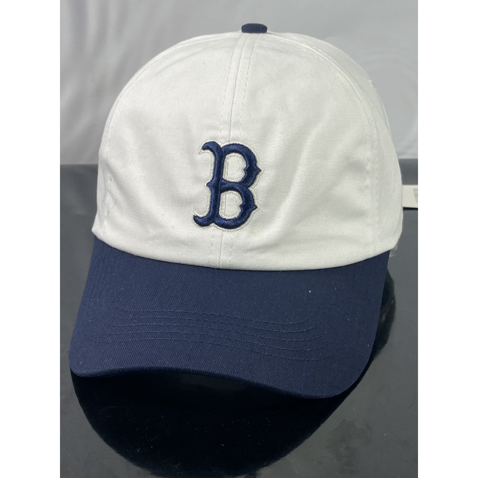 Nón cặp - Nón couple - Mũ cặp thêu chữ B trắng xanh  cho các cặp đôi thời trang