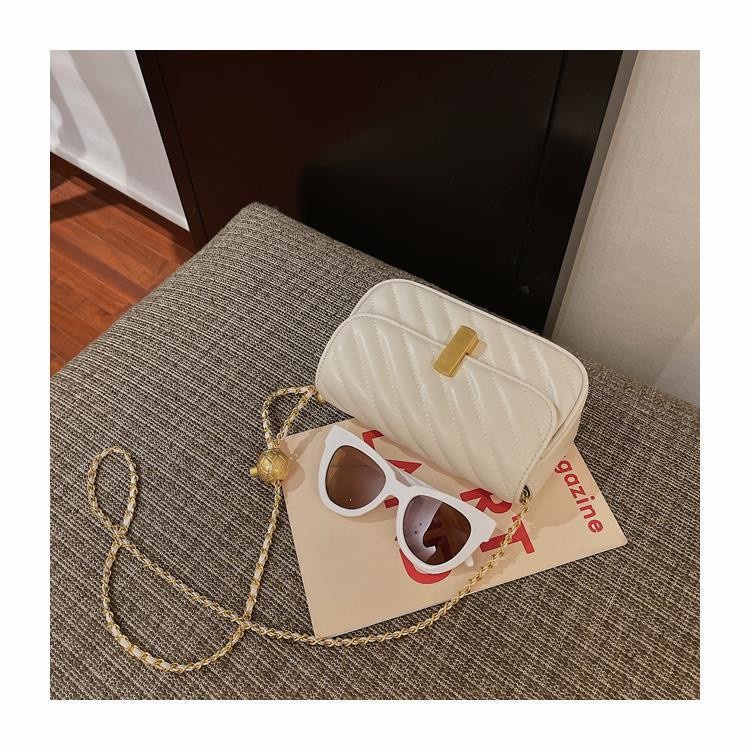 Túi Xách Đeo Vai Phối Dây Xích Phong Cách Thời Trang Hàn Quốc Dành Cho Nữ