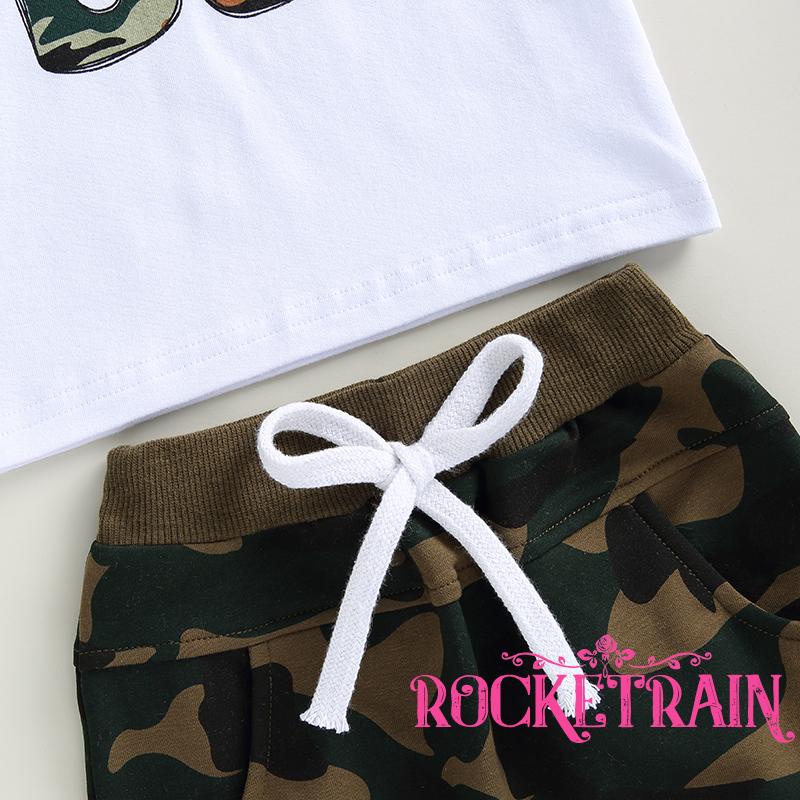 Bộ Áo Thun Cộc Tay In Chữ + Quần Short Rằn Ri Cho Bé