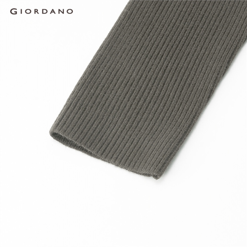 Áo len nữ GIORDANO 13353811 cổ giả màu trơn thời trang