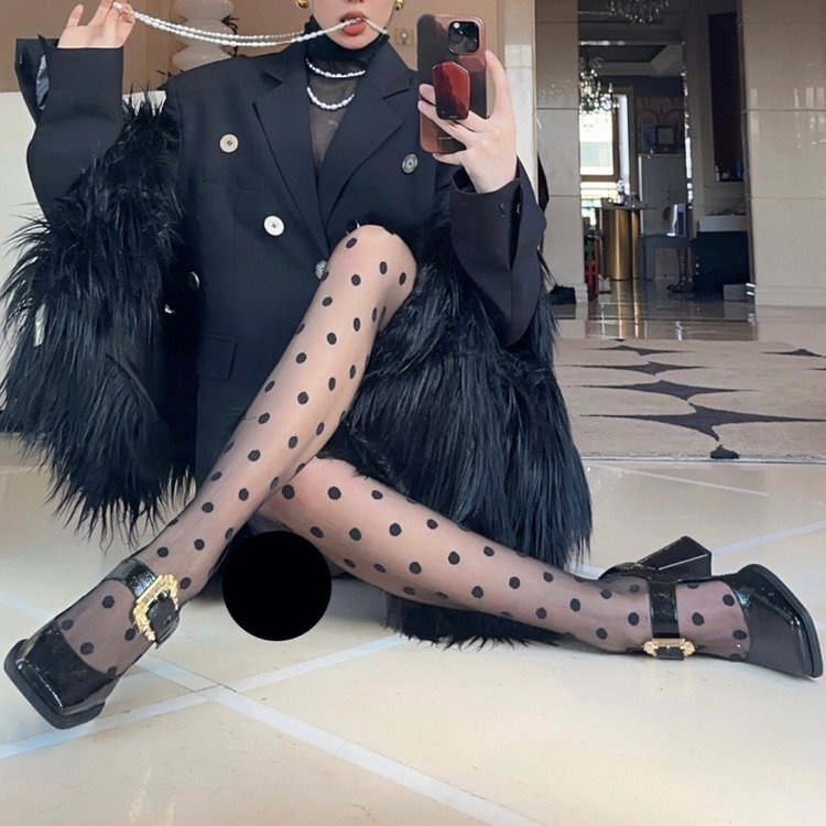 Giày Cao Gót Da Bóng Ôm Chân Phối Khóa Cài Thanh Lịch