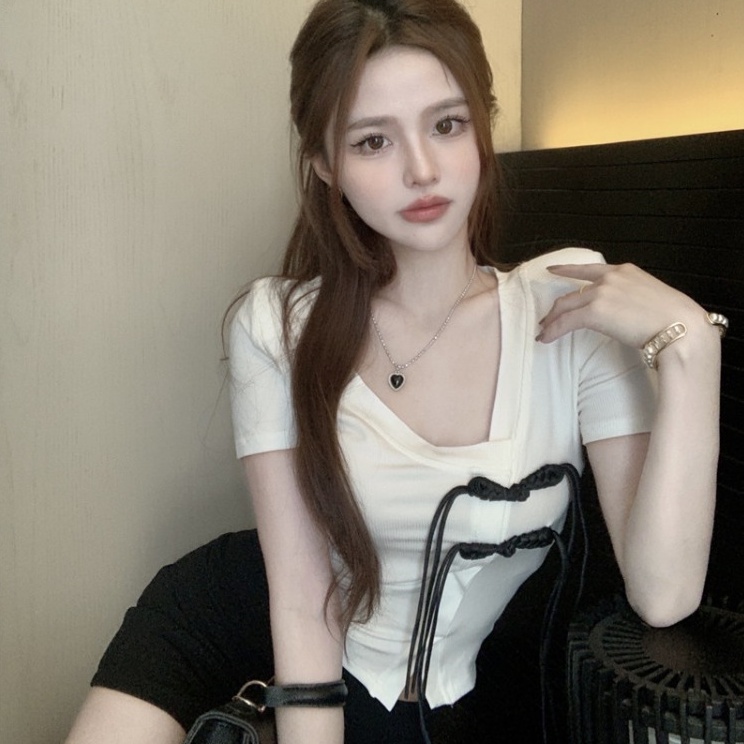 Áo Thun Lửng Ngắn Tay Phối Nút Thời Trang Cho Nữ