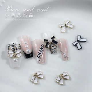 [SALE] Charm nơ đính móng tay đen trắng ( giá 1 chiếc)