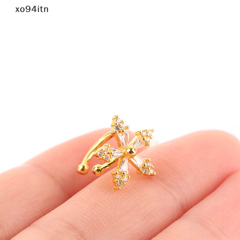 1 Khuyên Kẹp Vành Tai Hình Bông Hoa Đính Đá Thời Trang