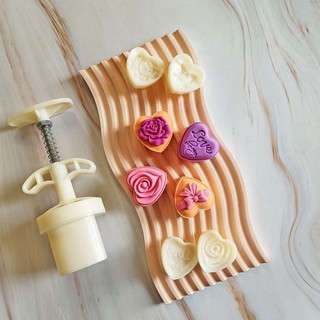 Khuôn cắt bánh trung thu / cookie hình trái tim / hoa hồng