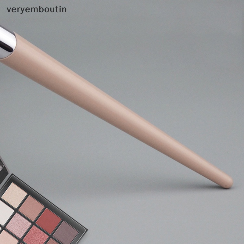 1 Cọ Đánh Phấn Nền Đa Năng Tiện Dụng