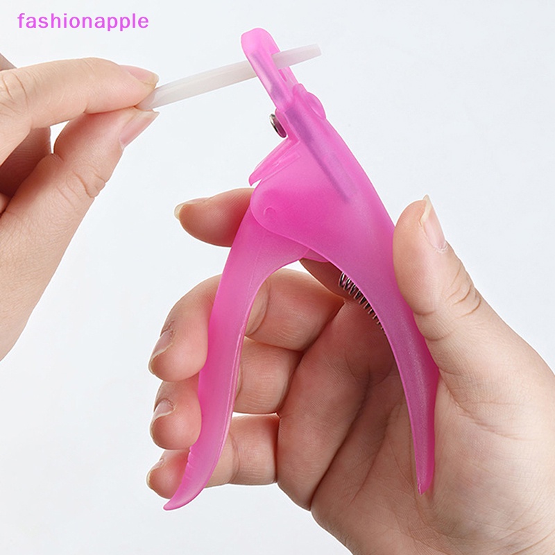 1 Dụng Cụ Cắt Móng Tay Giả Hình Chữ U