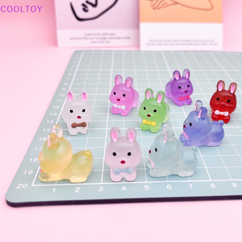 Bộ 2 Mô Hình Thỏ Hoạt Hình Mini Bằng Nhựa Resin Dễ Thương Trang Trí Nhà Cửa / Xe Hơi