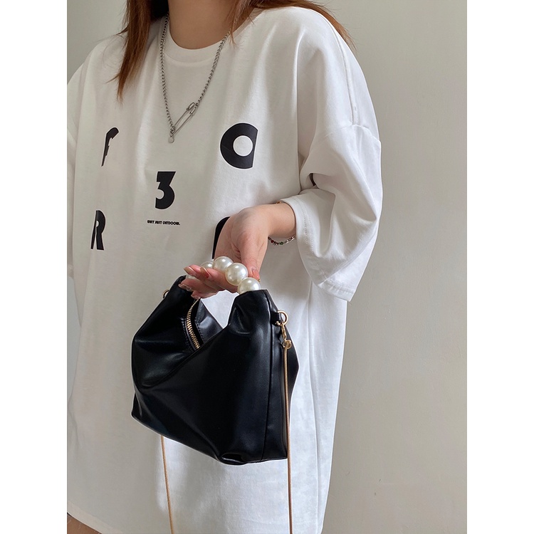 Túi Xách Đeo Chéo Màu Đen Đính Ngọc Trai Phối Dây Đeo Sợi Xích Thời Trang Cao Cấp Cho Nữ