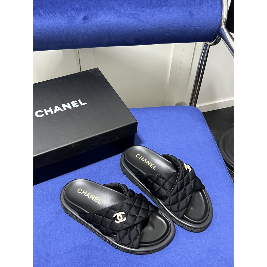 Xăng đan Da Thật Khóa Cài Chống Trượt Chống Mài Mòn Sáu Màu Tùy Chọn Có Kích Thước Lớn Cho Cặp Đôi