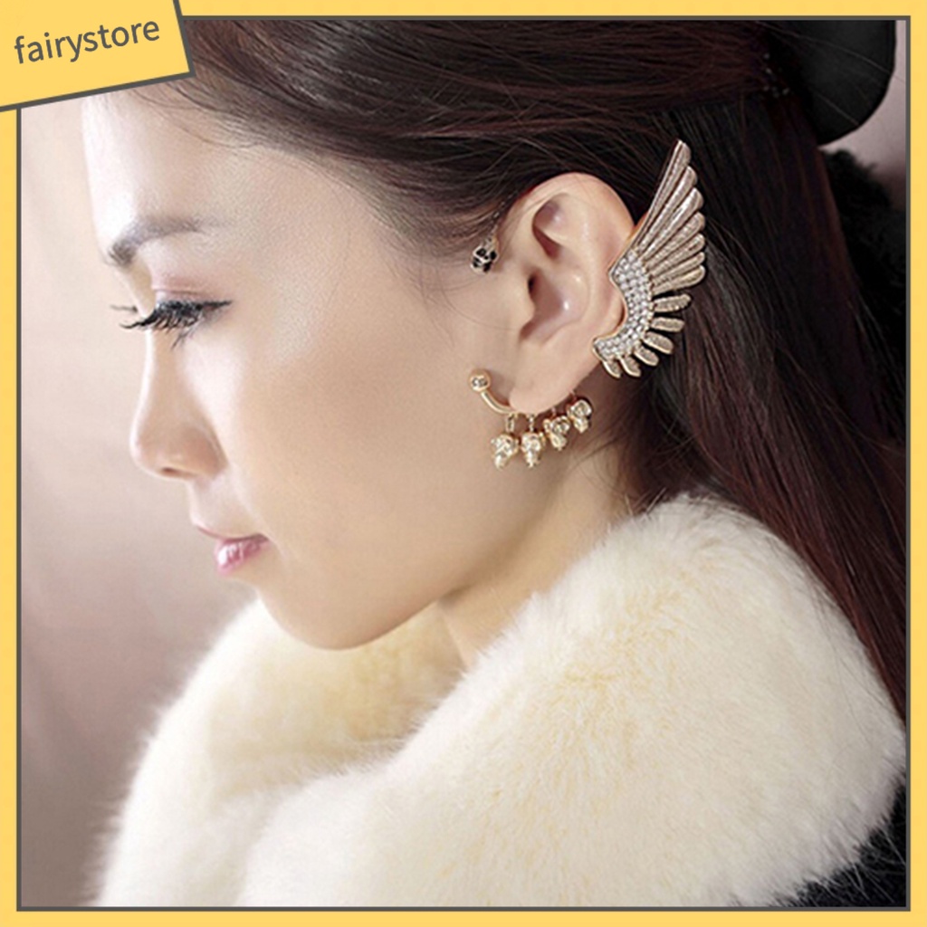 Khuyên Vành Tai Hình Đầu Lâu Đính Đá Cá Tính Cho Nữ