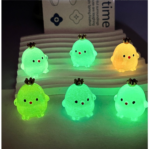 Charm gà vương miện dạ quang phát sáng decor nhà búp bê, DIY
