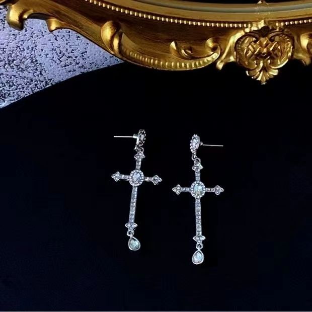 Khuyên Tai Dài Tua Rua Hình Thánh Giá Đính Đá Zircon Phong Cách Punk Hip Hop