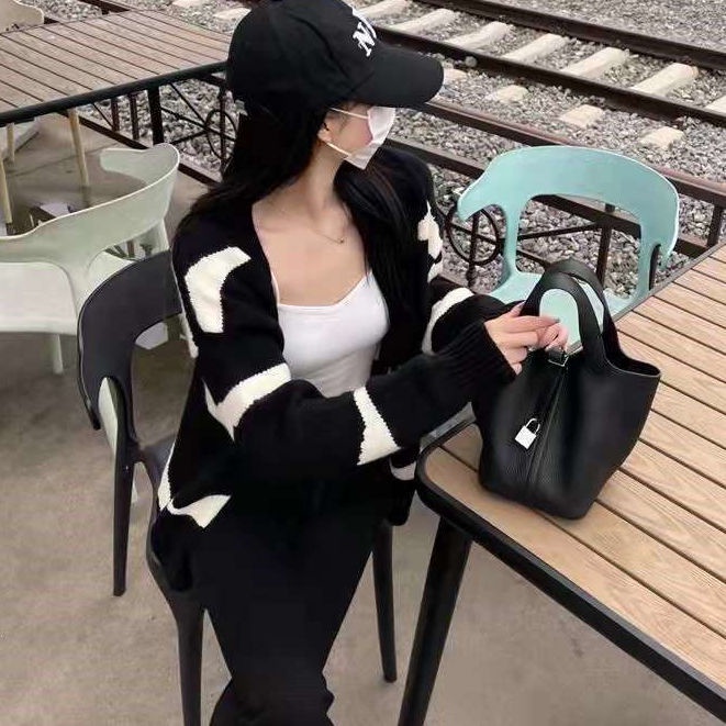 Áo Khoác Cardigan Dáng Rộng Họa Tiết Kẻ Sọc Thời Trang Cho Nữ